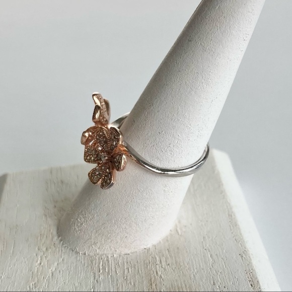 Sterling Silver 925 Rose Gold Plated Crystal Daisy Flowers Ring Size 8 - Picture 8 of 13